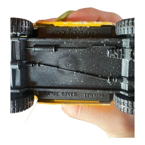 Vintage Majorette 5" Range Rover 1/36 Diecast General Contractor Road Crew - Picture 3 of 5